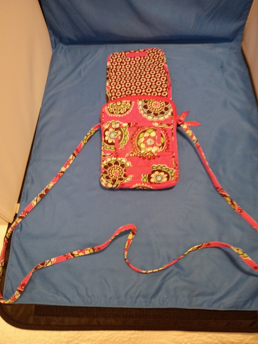 Vera Bradley Mini Hipster Crossbody Bag Pink Petal Pattern - Picture 3 of 5